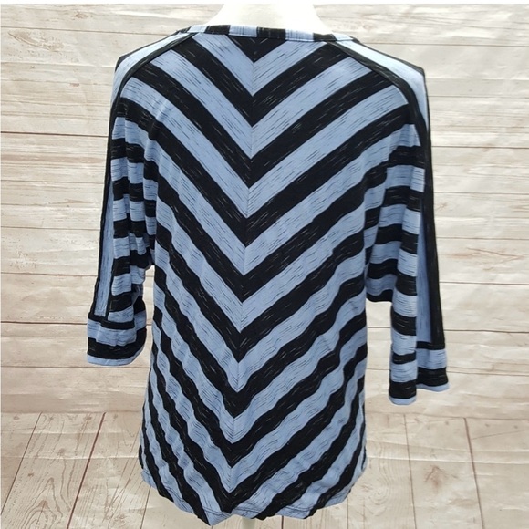 Apt 9 Blue Black Striped Top Size Large - Picture 2 of 4